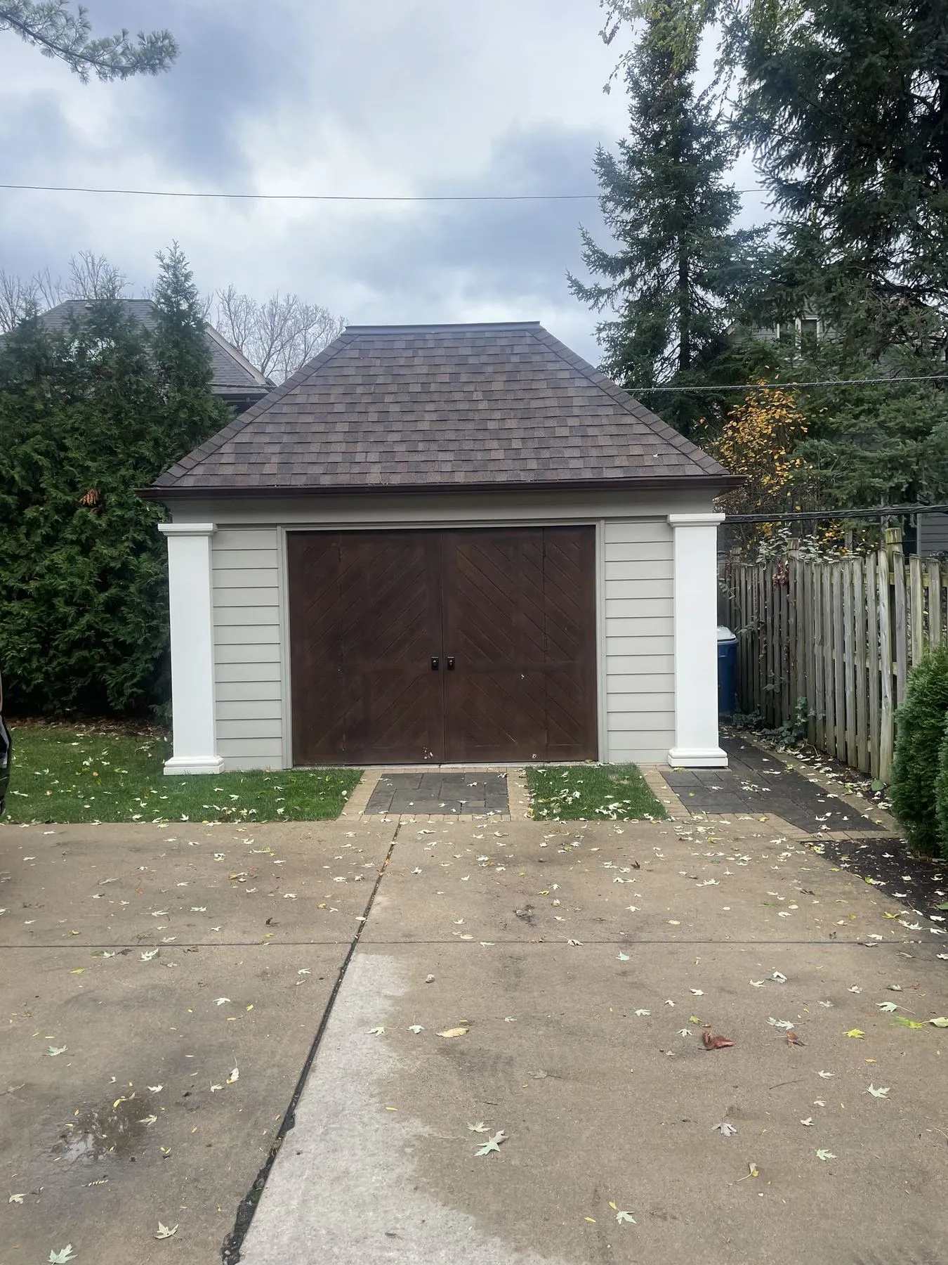 Detached garage with carriage-style doors